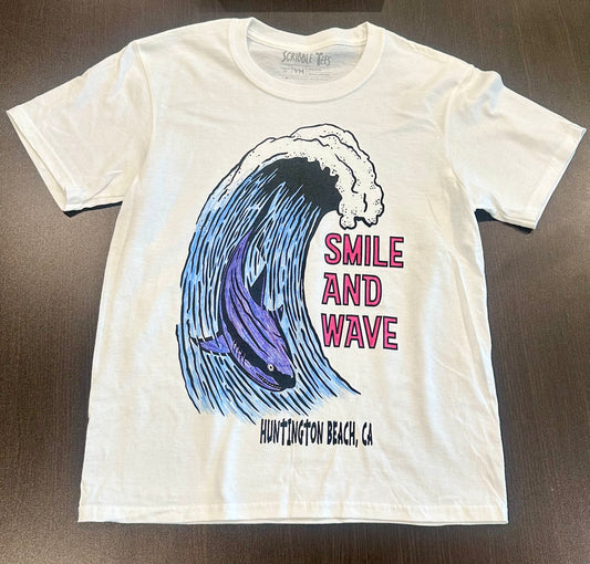Smile and Wave Tee